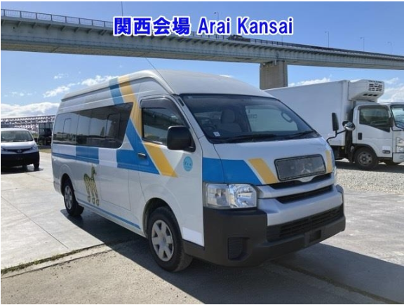 Toyota Hiace Commuter 2014 White