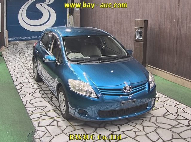 Toyota Auris 2010 Blue