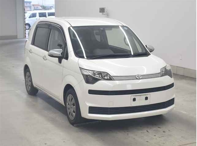 Toyota Spade 2015 Pearl White