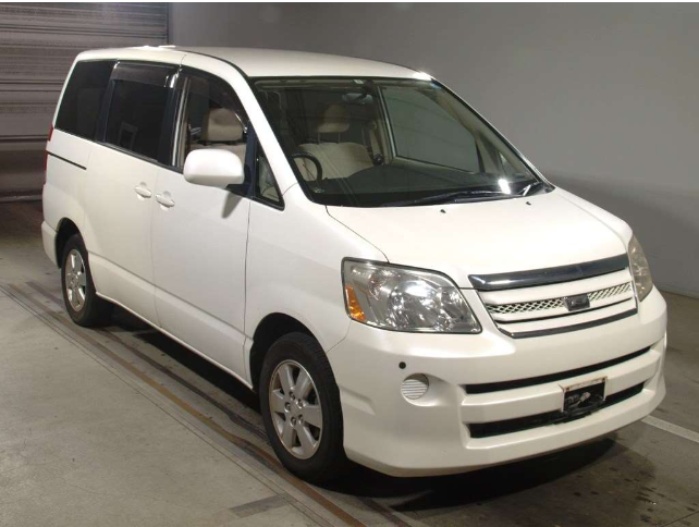 Toyota Noah 2005 Pearl White