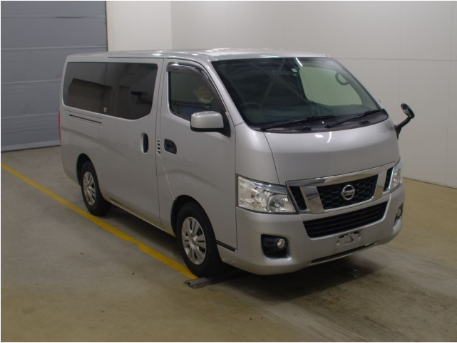 Nissan Caravan Van 2016 Silver