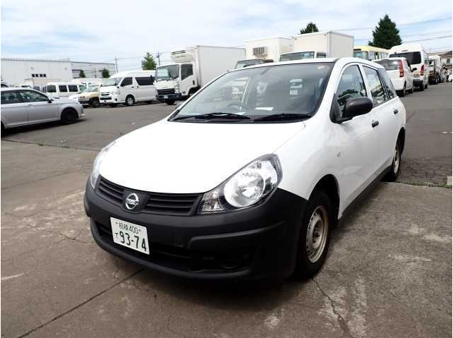 Nissan AD Van 2015 White