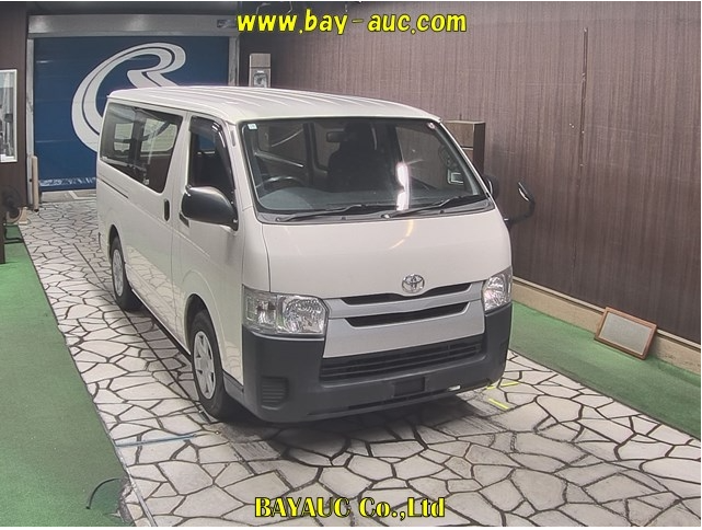 Toyota Hiace Van 2016 White