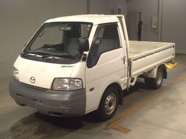 Mazda Bongo 2015 White