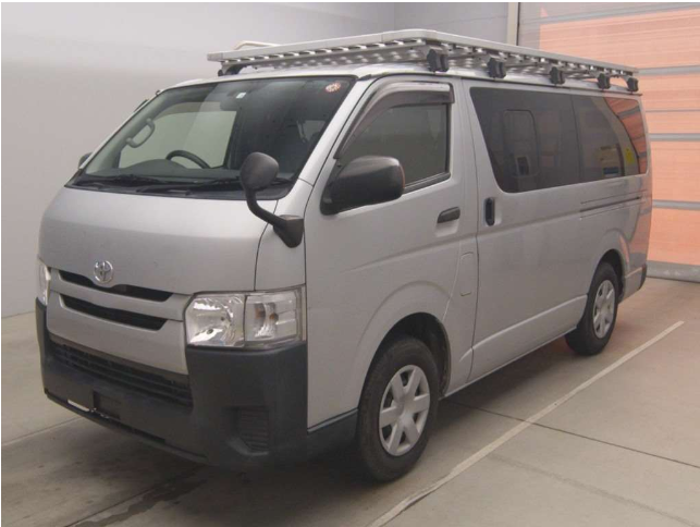 Toyota Hiace van 2017 Silver