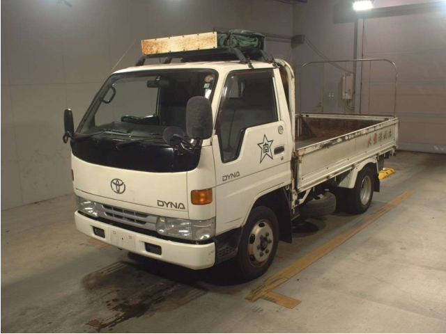 Toyota Dyna 1998 White