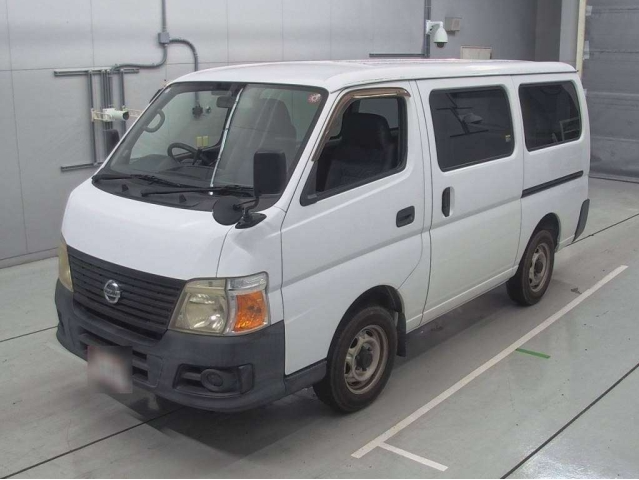 Nissan Caravan 2006 White