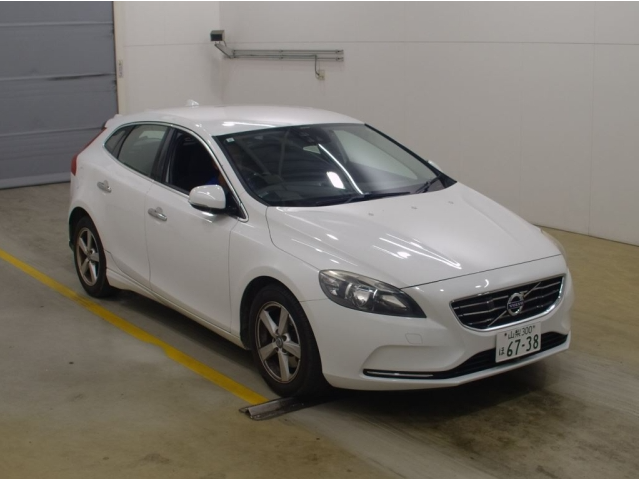 Volvo V40 2013 White