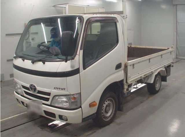 Toyota Dyna 2015 White