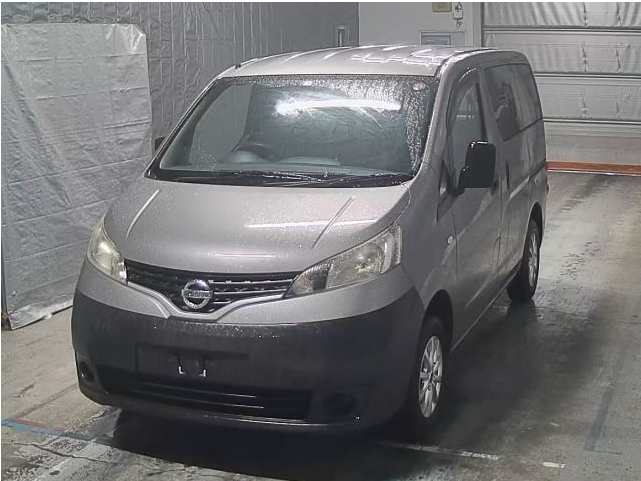 Nissan NV200 Gery