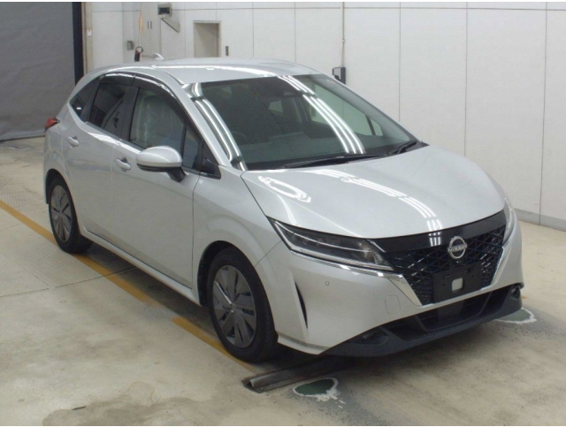 Nissan Note 2021 Silver