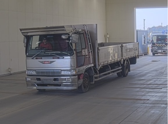 Hino Ranger 1995 Silver/Red