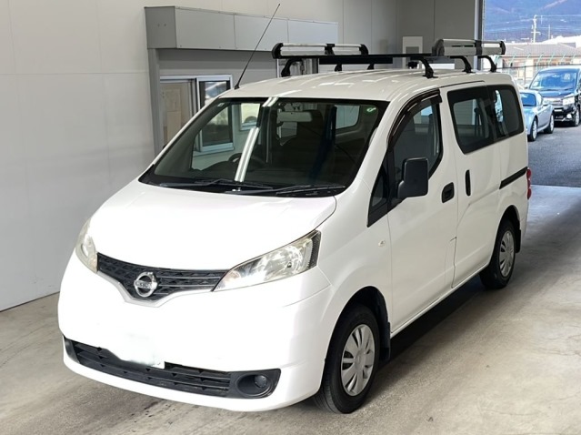 Nissan NV200 2017 White