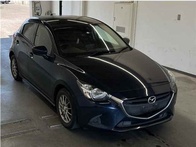 Mazda Demio Black 2016