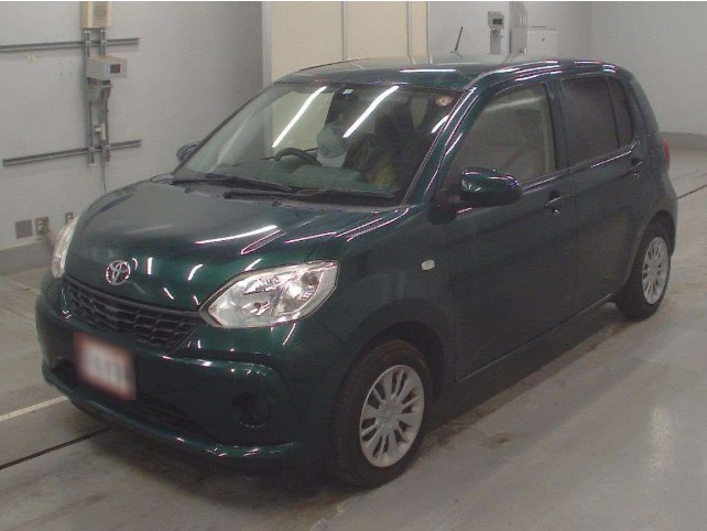 Toyota Passo 2016 Green