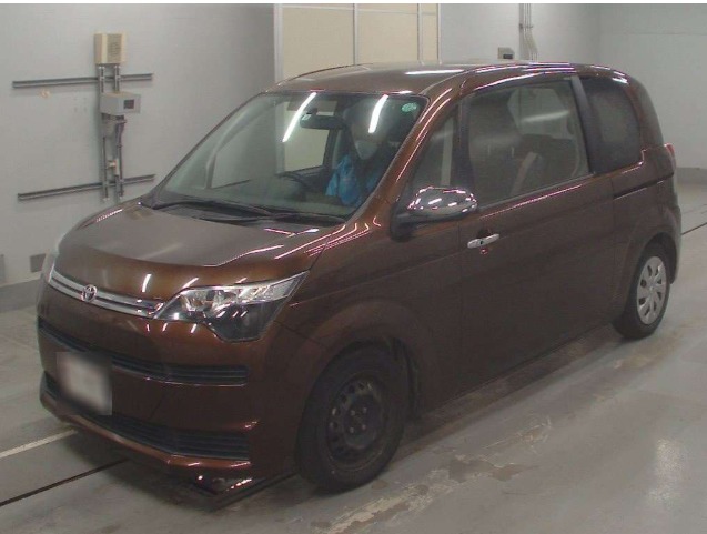 Toyota Spade 2016 Brown