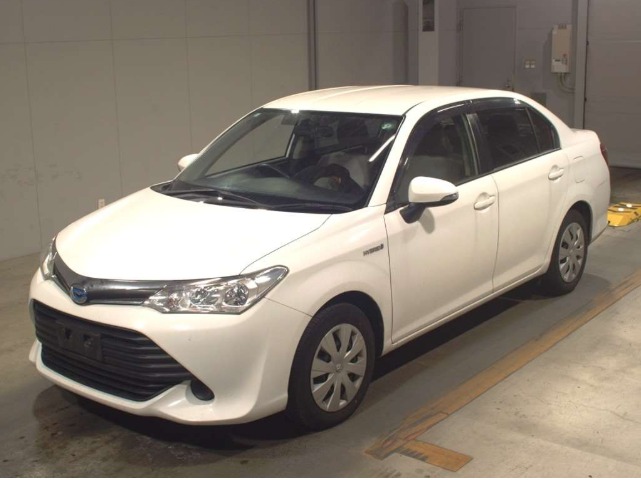 Toyota Corolla Axio 2017 White