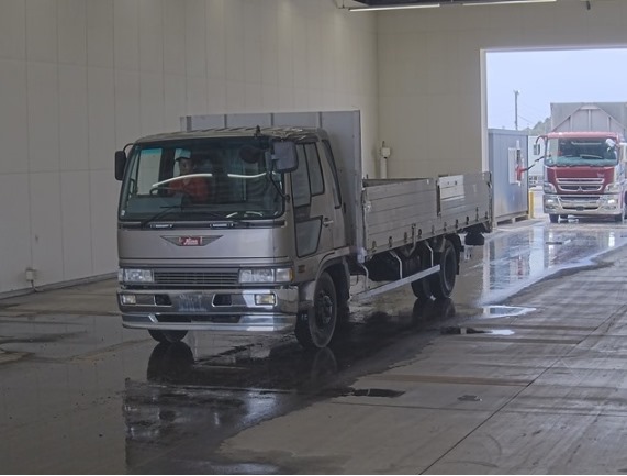 Hino Range  1990 Silver