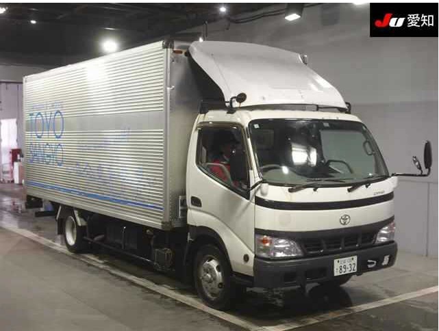 Toyota Dyna 2006 White