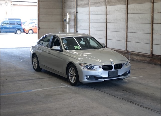 BMW 3 Series 2013  Silver