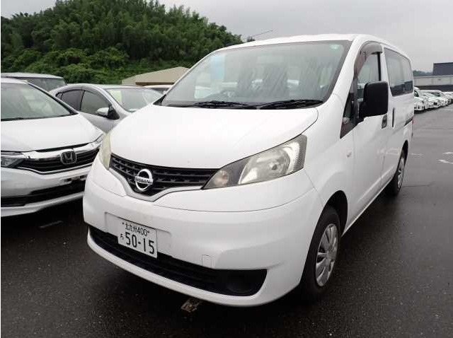 Nissan NV200 White