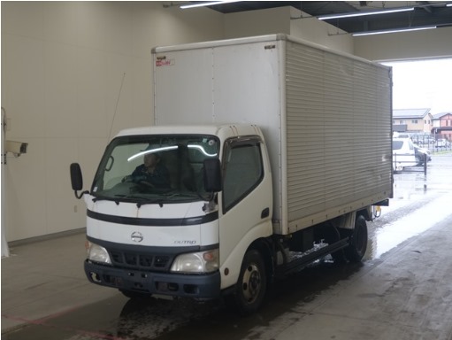 Hino Dutoro 2004 White