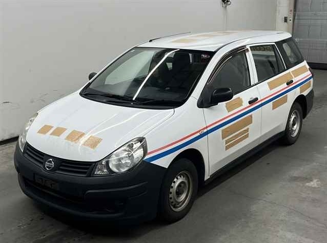 Nissan Ad Van 2016 White