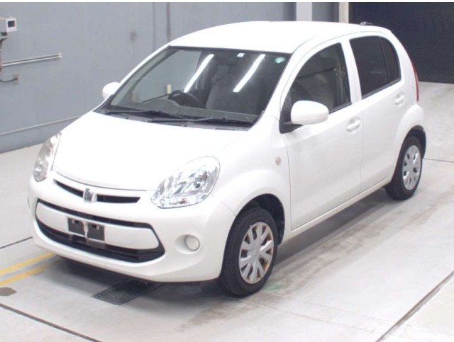 Toyota Passo  2016 White