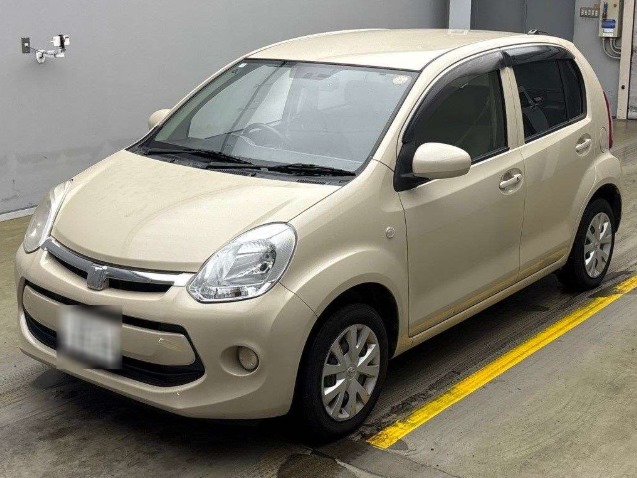 Toyota Passo 2016 Beige
