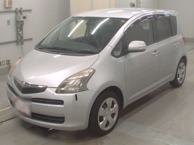 Toyota Ractis 2006 Silver