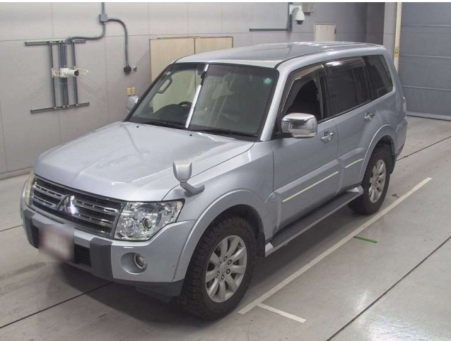 Mitsubishi Pajero 2009 Silver