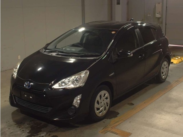 Toyota Aqua 2016 Black
