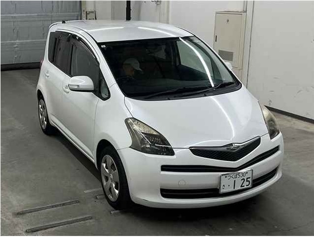 Toyota Ractis 2007 White
