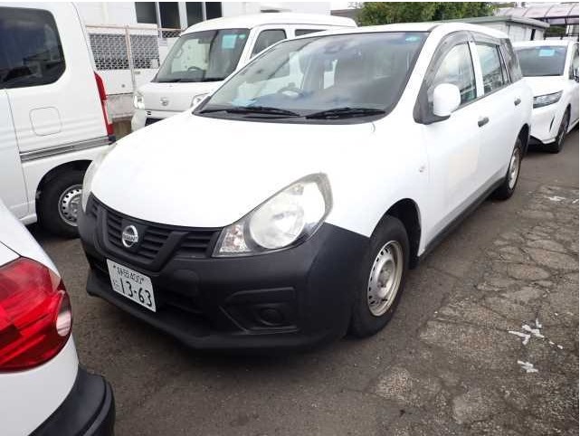 Nissan AD Van 2017  White