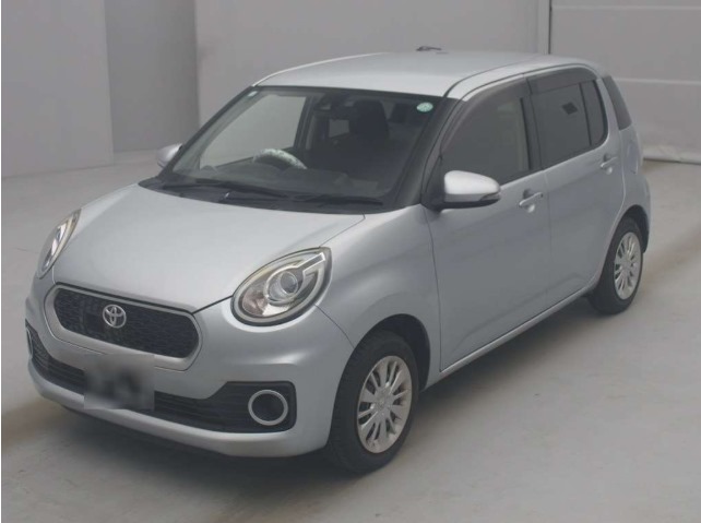 Toyota Passo 2016 Silver