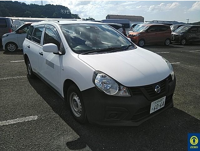 Nissan AD Van 2018 White