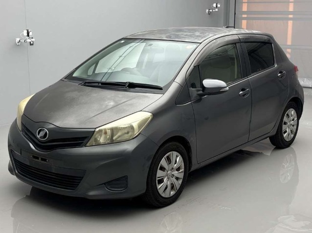 Toyota Vitz Grey 2011